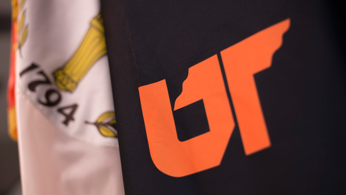 UT logo with 1794 flag in background