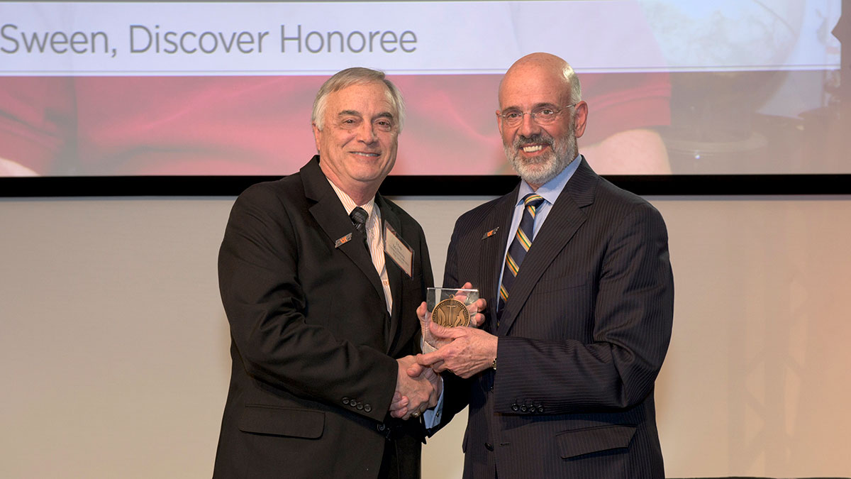 2016 Discover Award honoree Harry (Hap) McSween with UT President Joe DiPietro