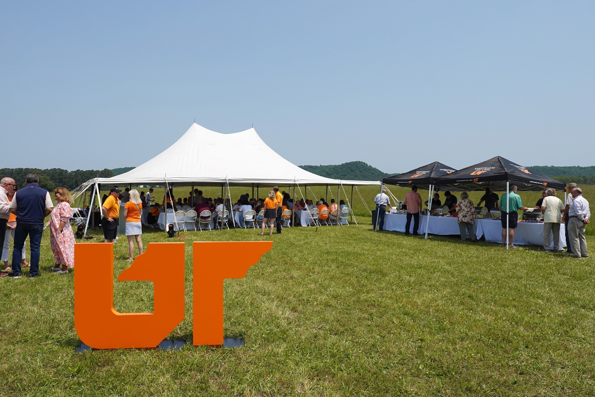 UT Icon sitting on the lawn at the UT mural dedication for Century Farm in White County.