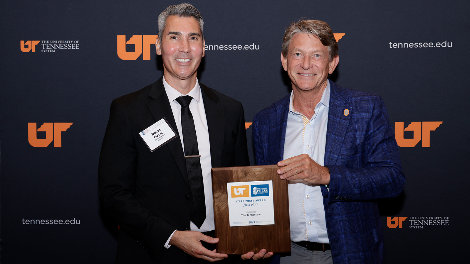 David Plazas (left), UT System President Randy Boyd (right).