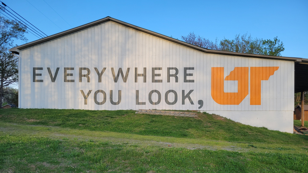 Jackson County Joins Everywhere You Look, UT Mural Campaign with Johnson Family Farm